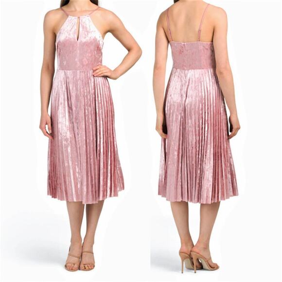 NEW! Gorgeous AVEC LES FILLES Keyhole Front Pleated Skirt Velvet Dress - Picture 1 of 8